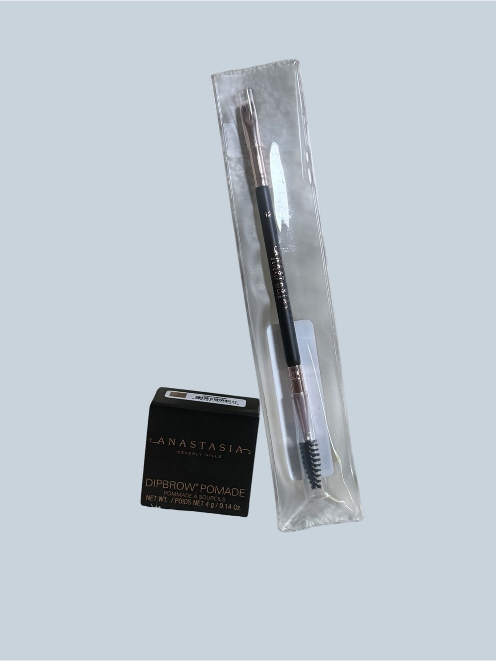 Anastasia Beverly Hills Soft Brown Dipbrow Pomade WITH THE BRUSH!! NIB SEALED!!